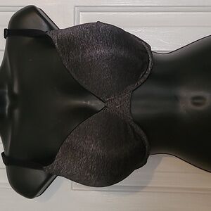 VIICTORIA'S SECRET  T-SHIRTS LIGHTLY LINE BRA SIZE 38DD